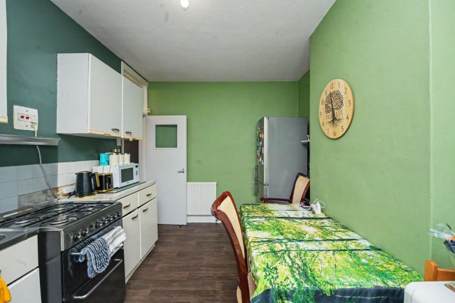 38 Ingatestone Road, Norwood, London SE25 4LG 3