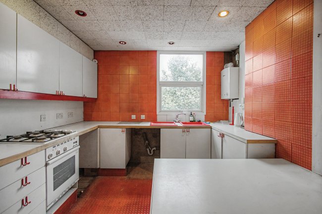Flat B, 56 Avenell Road, Highbury, London N5 1DR 1