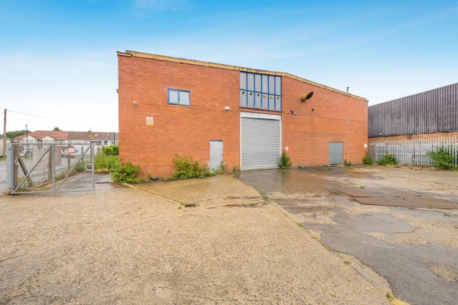 Arthur House, Petersfield Avenue, Slough, Berkshire, SL2 5DU 10