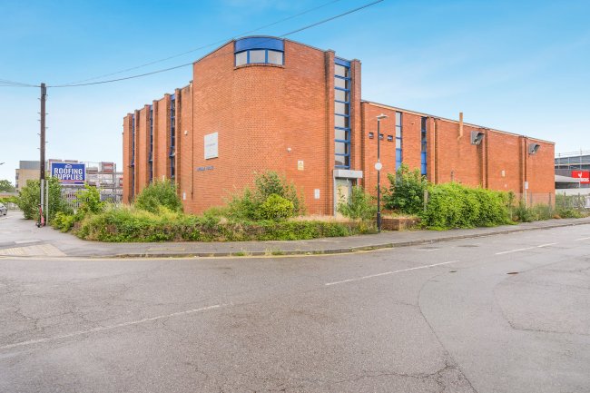 Arthur House, Petersfield Avenue, Slough, Berkshire, SL2 5DU 10