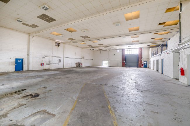 Arthur House, Petersfield Avenue, Slough, Berkshire, SL2 5DU 10