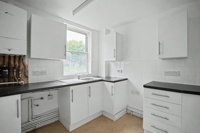 Flat 1, 24 - 26 Marlborough Road, Chiswick, London W4 4ET 7