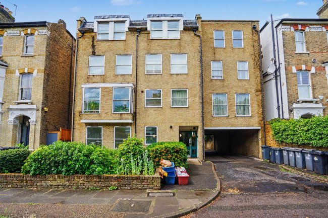 Flat 1, 24 - 26 Marlborough Road, Chiswick, London W4 4ET 7