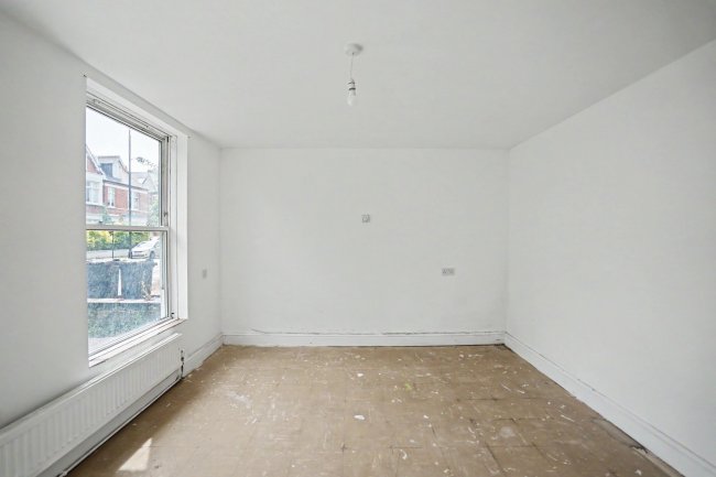 Flat 1, 24 - 26 Marlborough Road, Chiswick, London W4 4ET 7