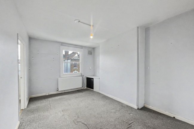 Flat C, 7 Ariel Road, West Hampstead, London NW6 2DX 3