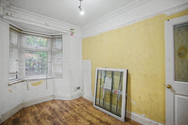 20 Khartoum Road, Plaistow, London E13 8RF 5