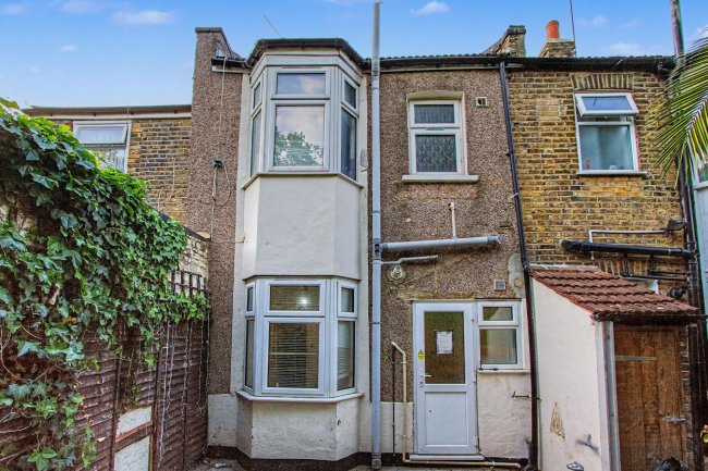 20 Khartoum Road, Plaistow, London E13 8RF 5