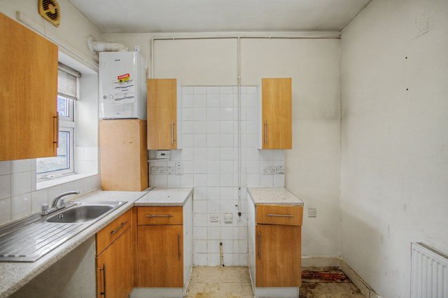 Flat A, 2 Otley Road, London E16 3JT 10