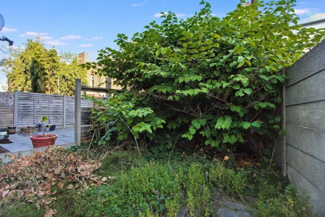 Flat A, 2 Otley Road, London E16 3JT 10