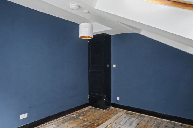 Flat E, 141 Holland Road, London W14 8AS 6