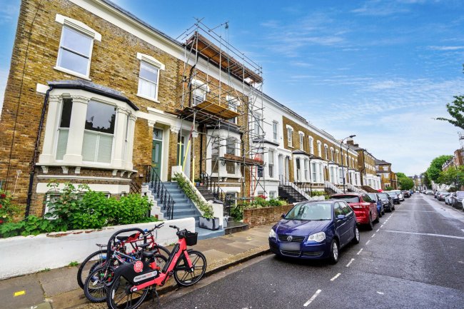 22b Benbow Road, London W6 0AG 10