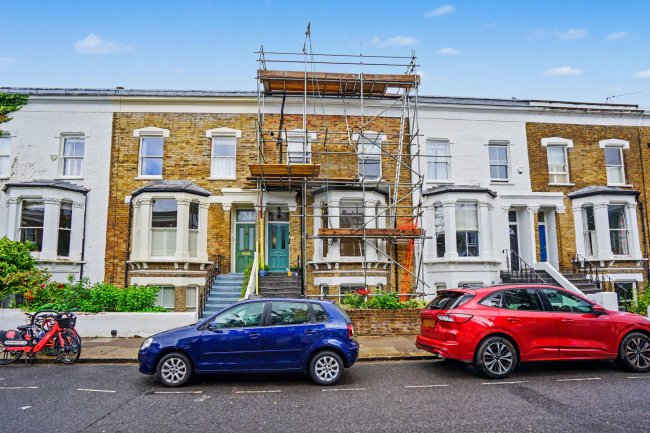 22b Benbow Road, London W6 0AG 10