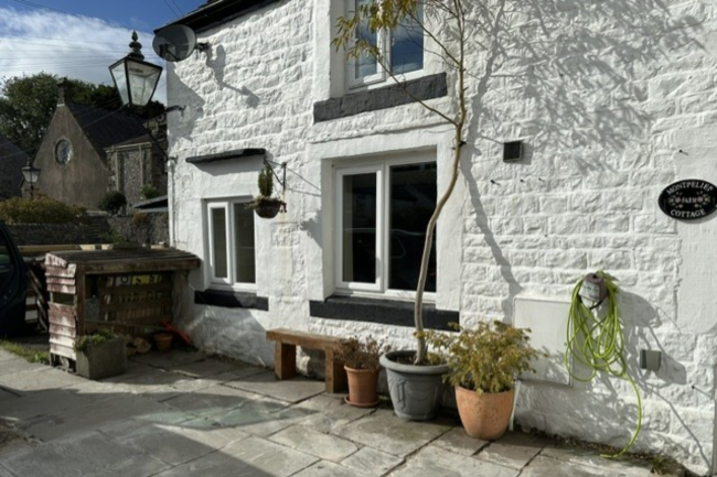 Montpelier Farm Cottage, Montpelier Place, Buxton, Derbyshire, SK17 7EJ 1