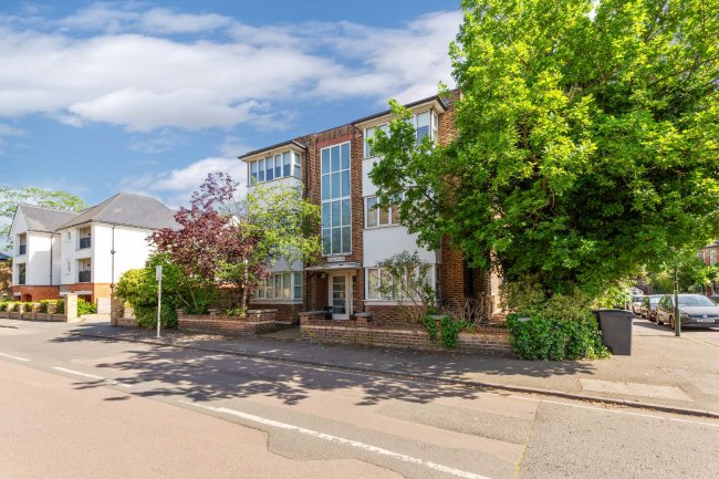 Wick House, 10 Station Road, Hampton Wick, London KT1 4HF 8