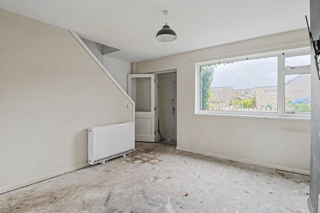 35 Park View, Crewkerne, Somerset, TA18 8HS 4