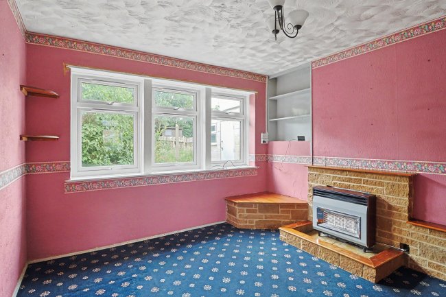103 Marl Close, Yeovil, BA21 3NF 1