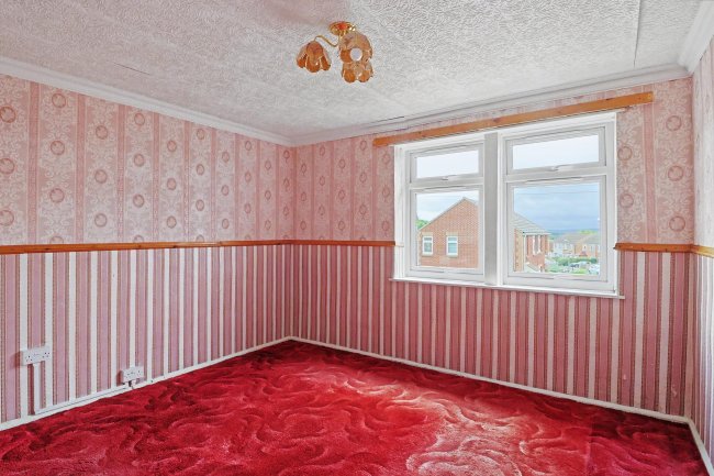 103 Marl Close, Yeovil, BA21 3NF 1