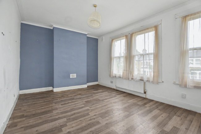 Flat B, 73 Effingham Road, Lee, London, SE12 8NT 10