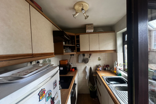 38 Spring Gardens, Leicester, Leicestershire, LE9 4DX 3