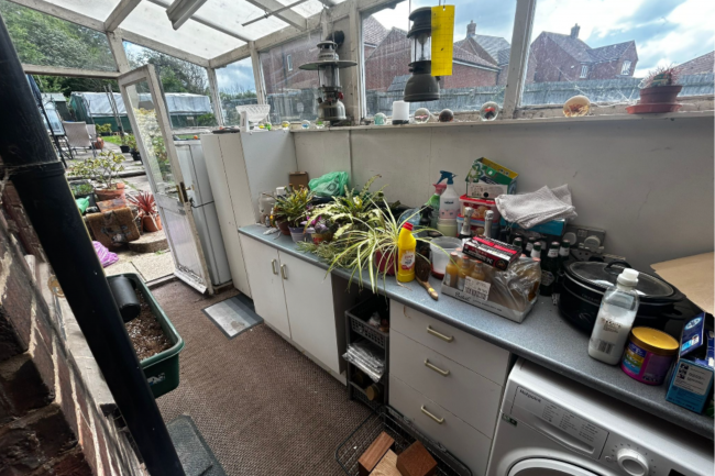 38 Spring Gardens, Leicester, Leicestershire, LE9 4DX 3