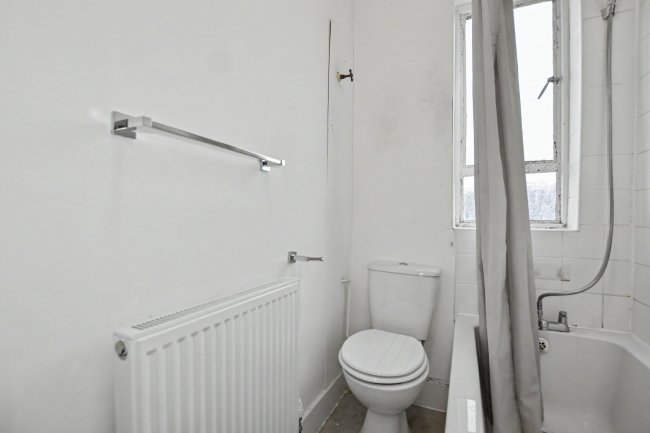 12B Cressingham Road, Lewisham, London, SE13 5AG 8