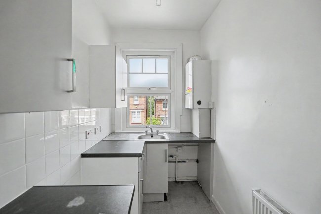 28A Lanercost Road, Streatham Hill, London SW2 3DN 5