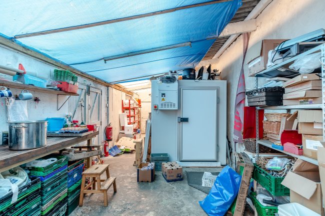 19 Fore Street, Redruth, Cornwall, TR15 2BD 6