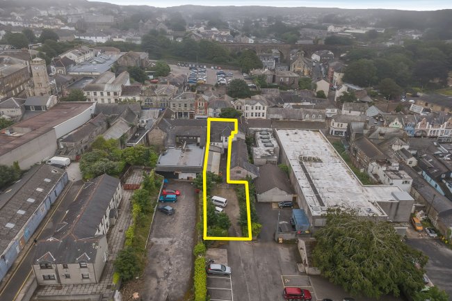 19 Fore Street, Redruth, Cornwall, TR15 2BD 6