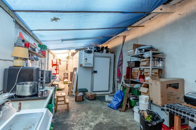 19 Fore Street, Redruth, Cornwall, TR15 2BD 6