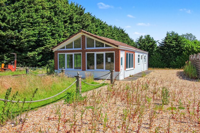 Lakeside Lodge, Carr Lane, Healing, Grimsby, DN41 7QR 5