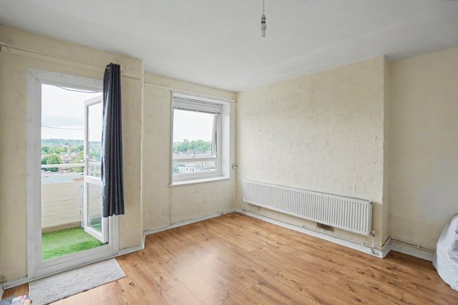 Flat 25, Maskall Close, High Trees, Tulse Hill, London, SW2 3PH 4