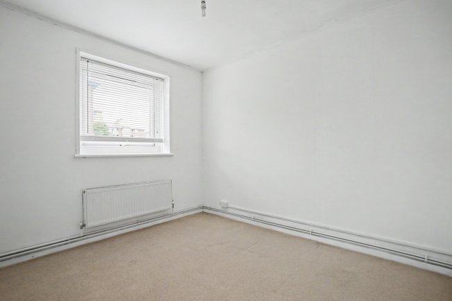Flat 25, Maskall Close, High Trees, Tulse Hill, London, SW2 3PH 4