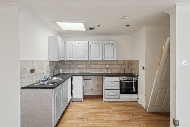 69 Saltersgill Avenue, Middlesbrough, North Yorkshire, TS4 3JT 10