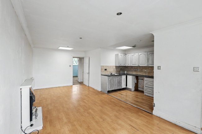 69 Saltersgill Avenue, Middlesbrough, North Yorkshire, TS4 3JT 10