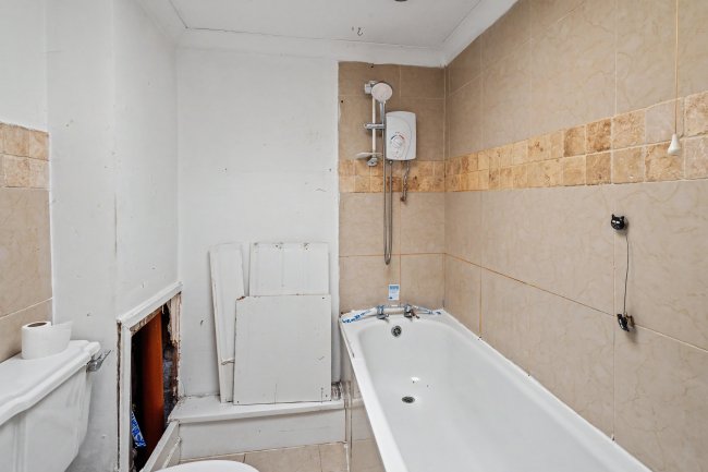 69 Saltersgill Avenue, Middlesbrough, North Yorkshire, TS4 3JT 10