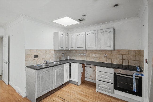 69 Saltersgill Avenue, Middlesbrough, North Yorkshire, TS4 3JT 10