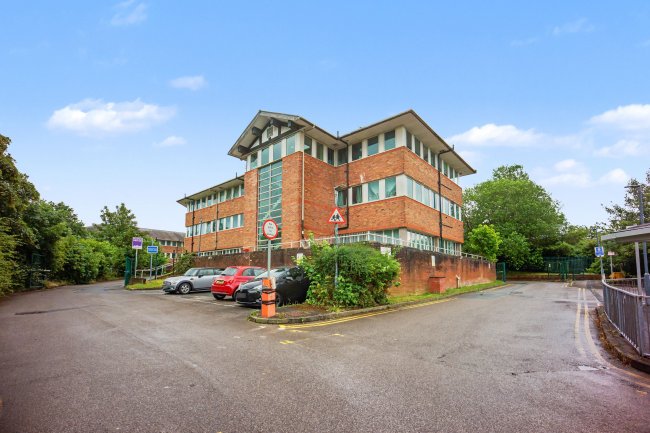 81 Castleview House, East Lane, Runcorn, Cheshire, WA7 2DP 4