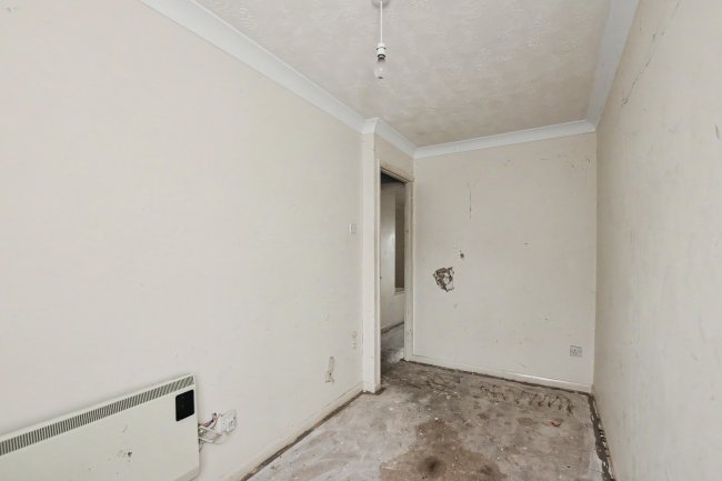 4 Chattisham Close, Stowmarket, Suffolk, IP14 2RE 5