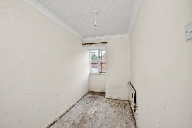 4 Chattisham Close, Stowmarket, Suffolk, IP14 2RE 5