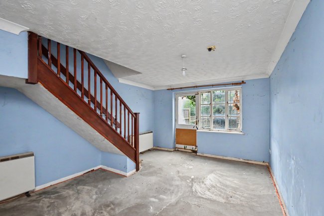 4 Chattisham Close, Stowmarket, Suffolk, IP14 2RE 5