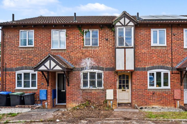 4 Chattisham Close, Stowmarket, Suffolk, IP14 2RE 5