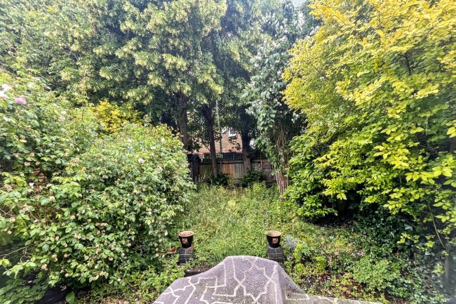 8 Clavering Avenue, Barnes, London, SW13 8DY 2