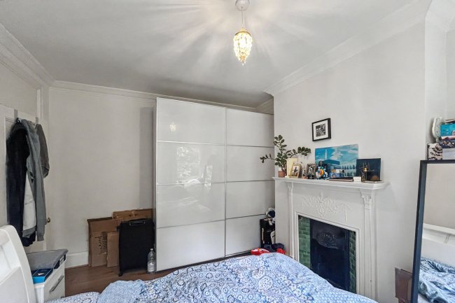 8 Clavering Avenue, Barnes, London, SW13 8DY 2