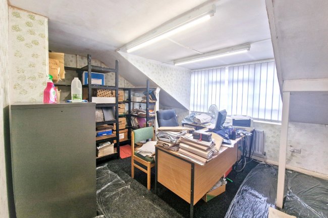 39 Albert Road, Middlesbrough, North Yorkshire TS1 1NS 4
