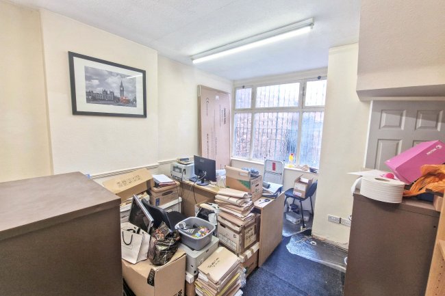 39 Albert Road, Middlesbrough, North Yorkshire TS1 1NS 4