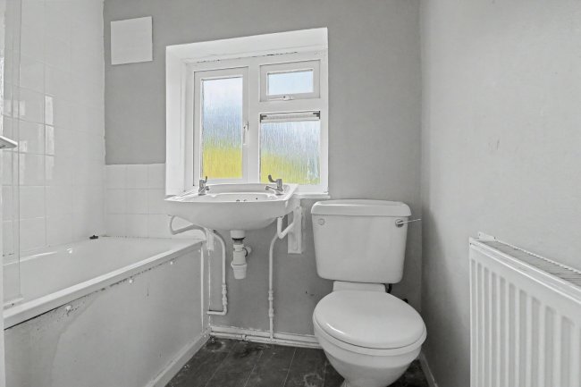10 Windsor Lane, Stoke Sub Hamdon, Somerset, TA14 6UE 5