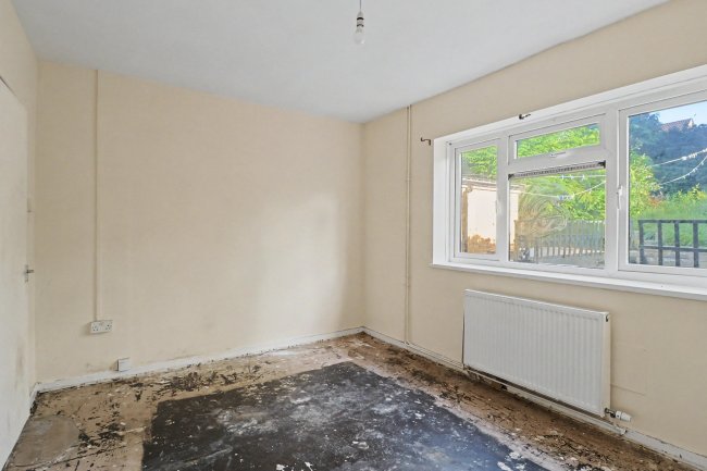 10 Windsor Lane, Stoke Sub Hamdon, Somerset, TA14 6UE 5