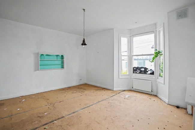 Flat B, 116 Hinton Road, Herne Hill, London, SE24 0HU 1