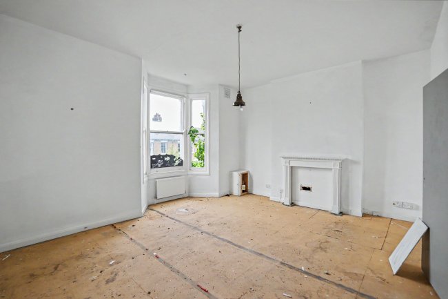 Flat B, 116 Hinton Road, Herne Hill, London, SE24 0HU 1