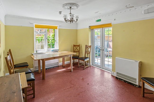 8 Wolversdene Road, Andover, Hampshire, SP10 2AX 2